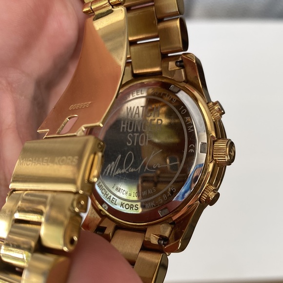 Michael Kors Stop Hunger Watch - Picture 4 of 4